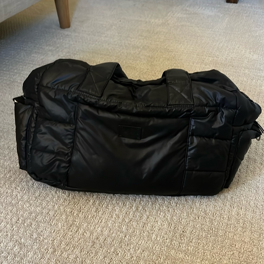 7am Enfant Voyage Diaper Bag SoHo Carryall Black